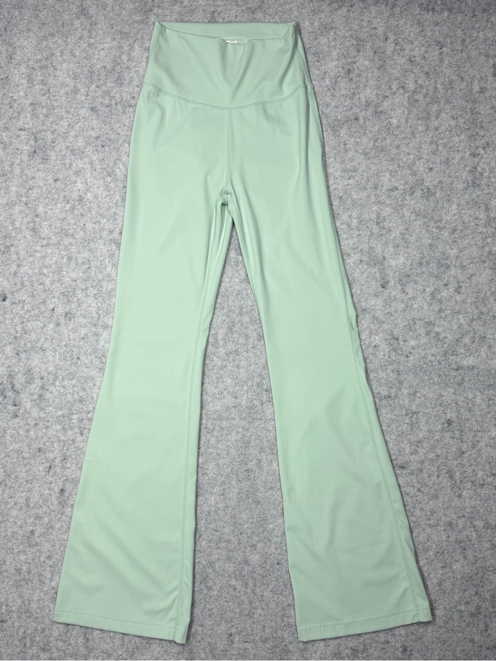 ECHT High Waisted Flare Leggings Small Green Scrunch Butt Yoga Pants Back Pocket